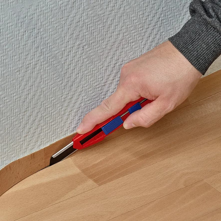 Knipex 9010165BK 90 10 165BK Cutix Maket Bıçağı thumbnail 2
