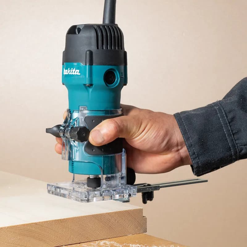 Makita 3711 Formika Tıraşlama Makinası thumbnail 2