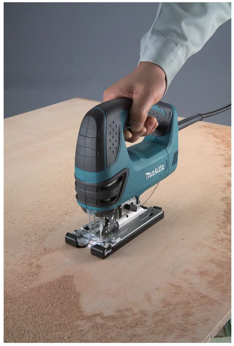 Makita 4350FCT Devir Ayarlı Dekupaj Makinası thumbnail 2