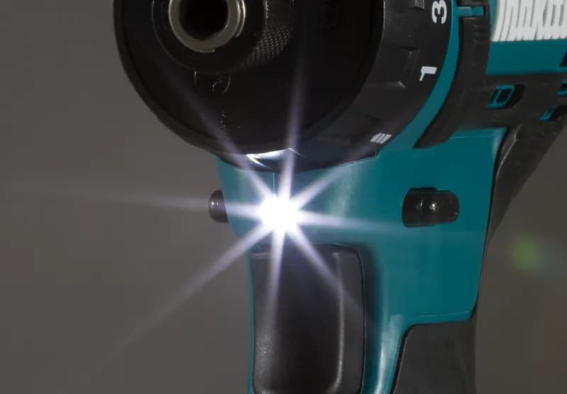 Makita DF033DWAE Darbesiz Matkap Vidalama 12V thumbnail 2