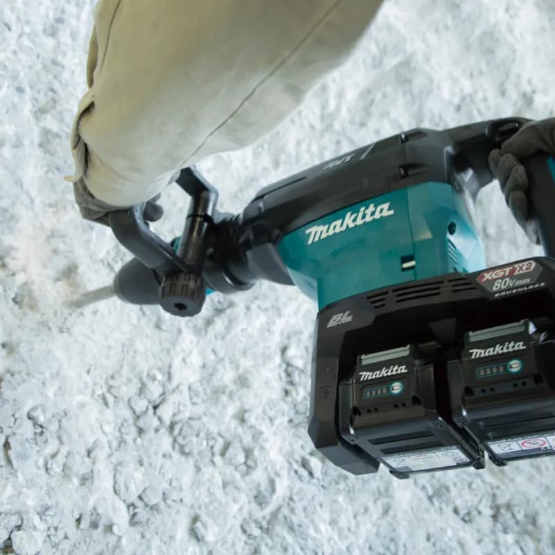 Makita HM002GZ03 Elektropnömatik Kırıcı 40V thumbnail 2