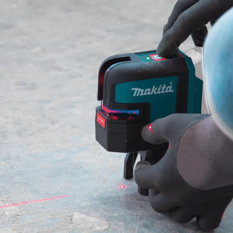 Makita SK106DZ 4 Nokta Kırmızı Çapraz Çizgi Lazeri (Akülü) thumbnail 3